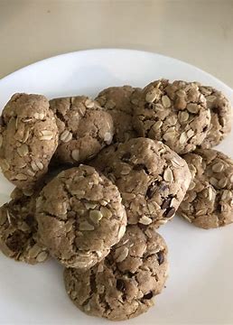 Quick Energy Desserts and Snacks - you can eat with one hand, hot or cold, and don't need to be refrigerated.